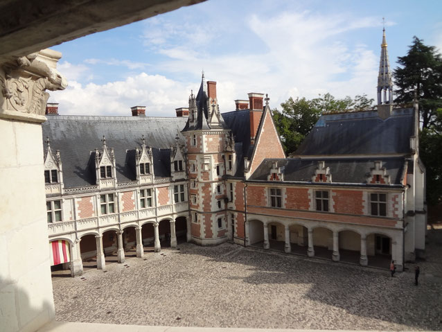 Château de Blois. Facades style gothique tardif. Source : Laure Trannoy.2016